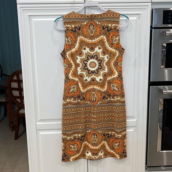 J.MCLAUGHLIN sleeveless shift dress. Soft Catalina material Size medi… - Picture 7 of 7